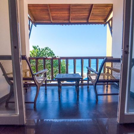 Amanda Beach Villas ウナワトゥナ エクステリア 写真